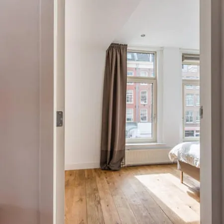Bright 4p In City Centre Of Amsterdam! Couette-café